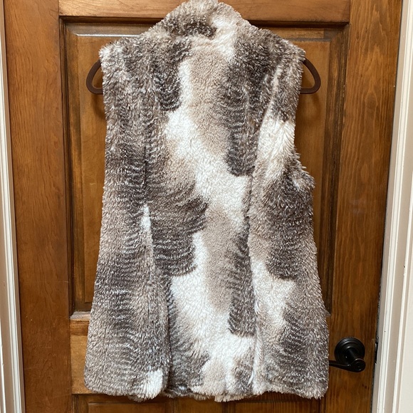 CAbi Aspen vest size Medium - Picture 4 of 4